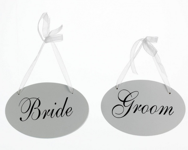 Oval Hanging Bride & Groom Sign Set