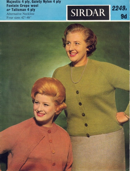 Vintage Sirdar Knitting Pattern 2249 - Ladies Twin Set