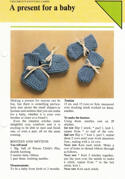 Vintage Hamlyn Knitting Pattern: A Present For A Baby