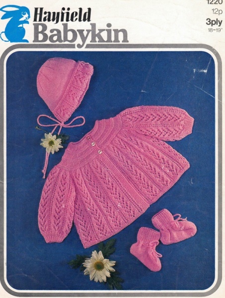 Vintage Hayfield Knitting Pattern No. 1220 - Baby Matinee Coat, Bonnet & Bootees