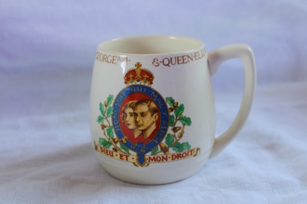 King George VI & Queen Elizabeth Coronation Mug ~ May 1937