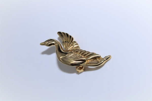 Vintage Gold Plated Swan Brooch