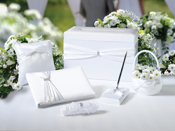 Wedding In A Box - 6 Piece White Bridal Accessory Set