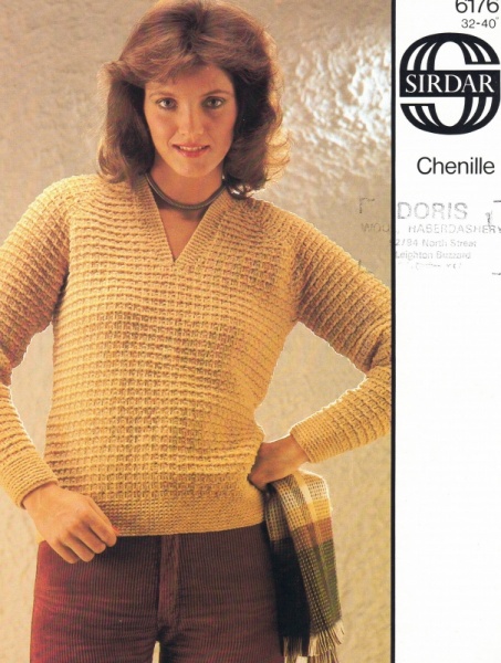 Vintage Sirdar Knitting Pattern No 6176: Lady's Sweater