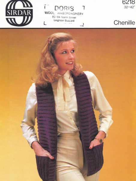 Vintage Sirdar Knitting Pattern No 6218: Lady's Waistcoat