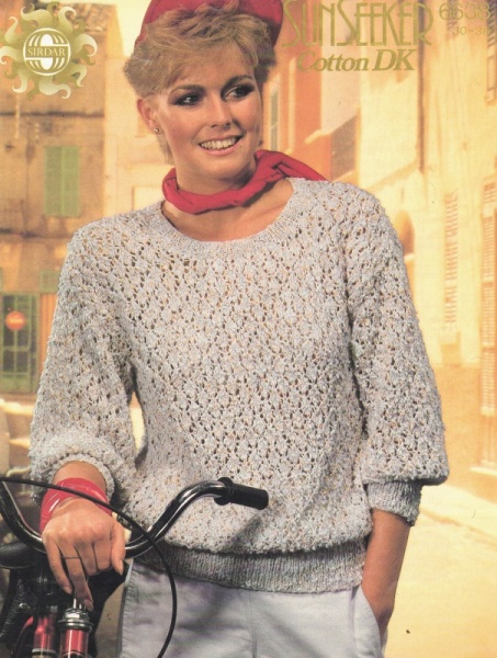 Vintage Sirdar Knitting Pattern No 6638: Lady's Sweater