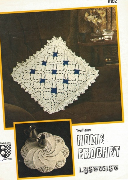Vintage Twilleys Crochet Pattern 6102: Crochet Cushion Cover & Mat