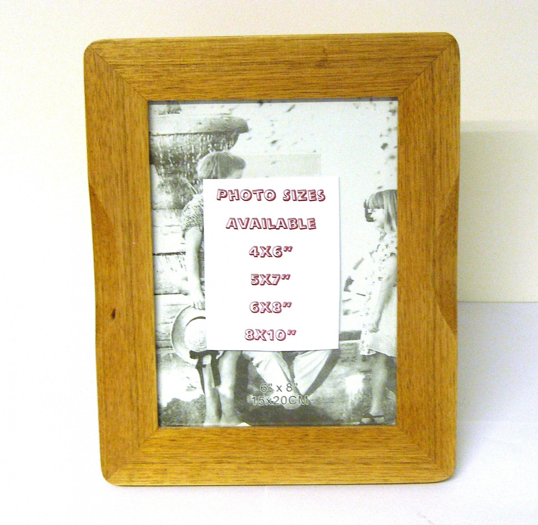 OAK LASER SCALLOP PHOTO FRAME ~ 8x10