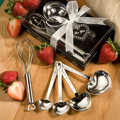 Heart Design Measuring Spoons & Wire Whisk Set