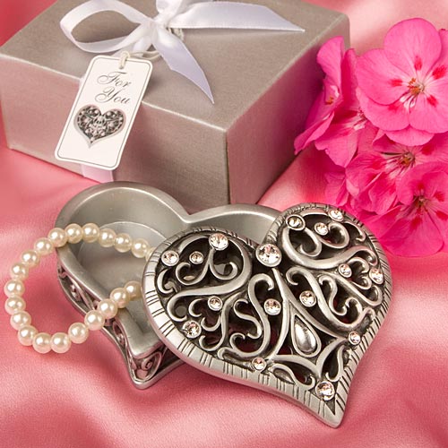 Exquisite Heart Shaped Curio Trinket Box