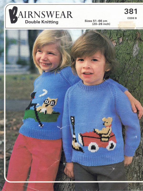 Vintage Bairnswear Knitting Pattern No 381: Childrens Cat / Bear Motif Sweater