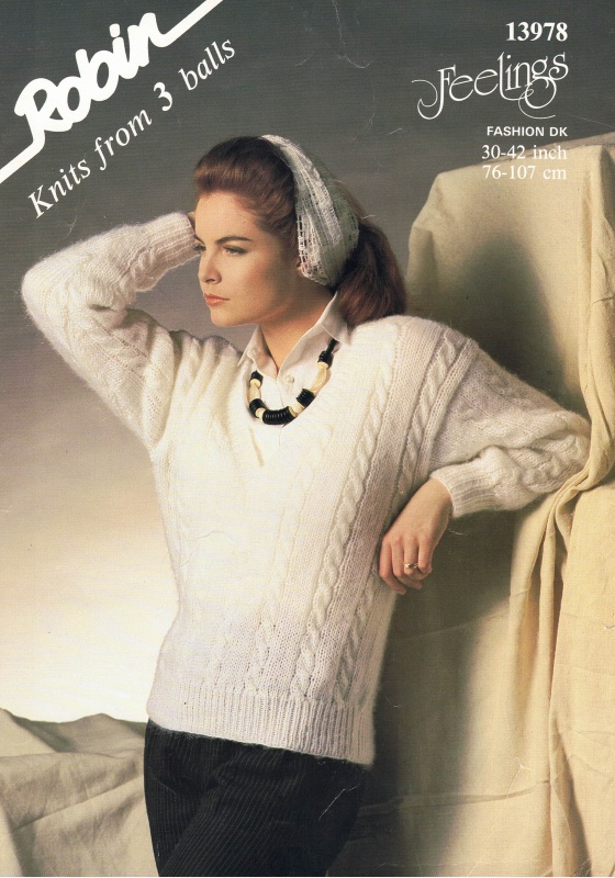 Vintage Robin Knitting Pattern 13978: Lady's Sweater
