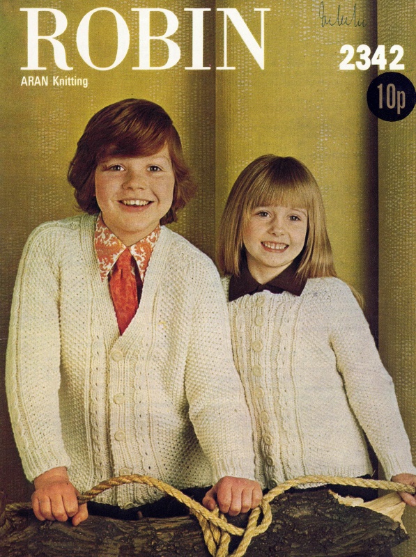 Vintage Robin Knitting Pattern 2342 - Aran Style Jackets