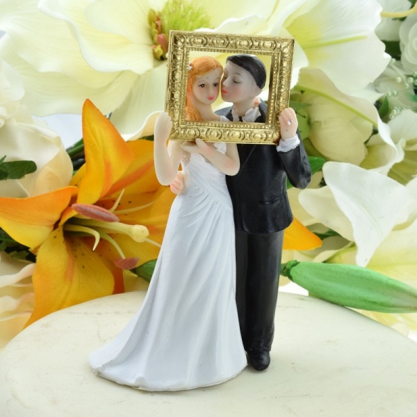 Couple Kissing and Posing in Frame Cake Topper